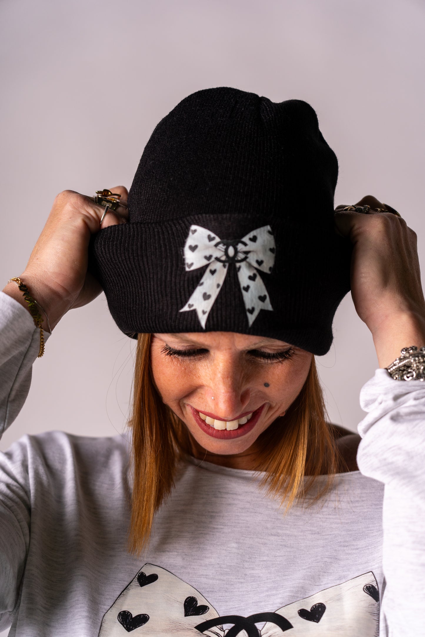 CAPPELLO FIOCCOSO C**NEL!