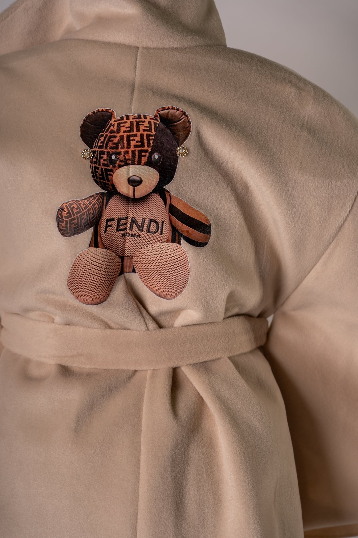 MANTELLA TEDDY FENDI CHIC!🧸