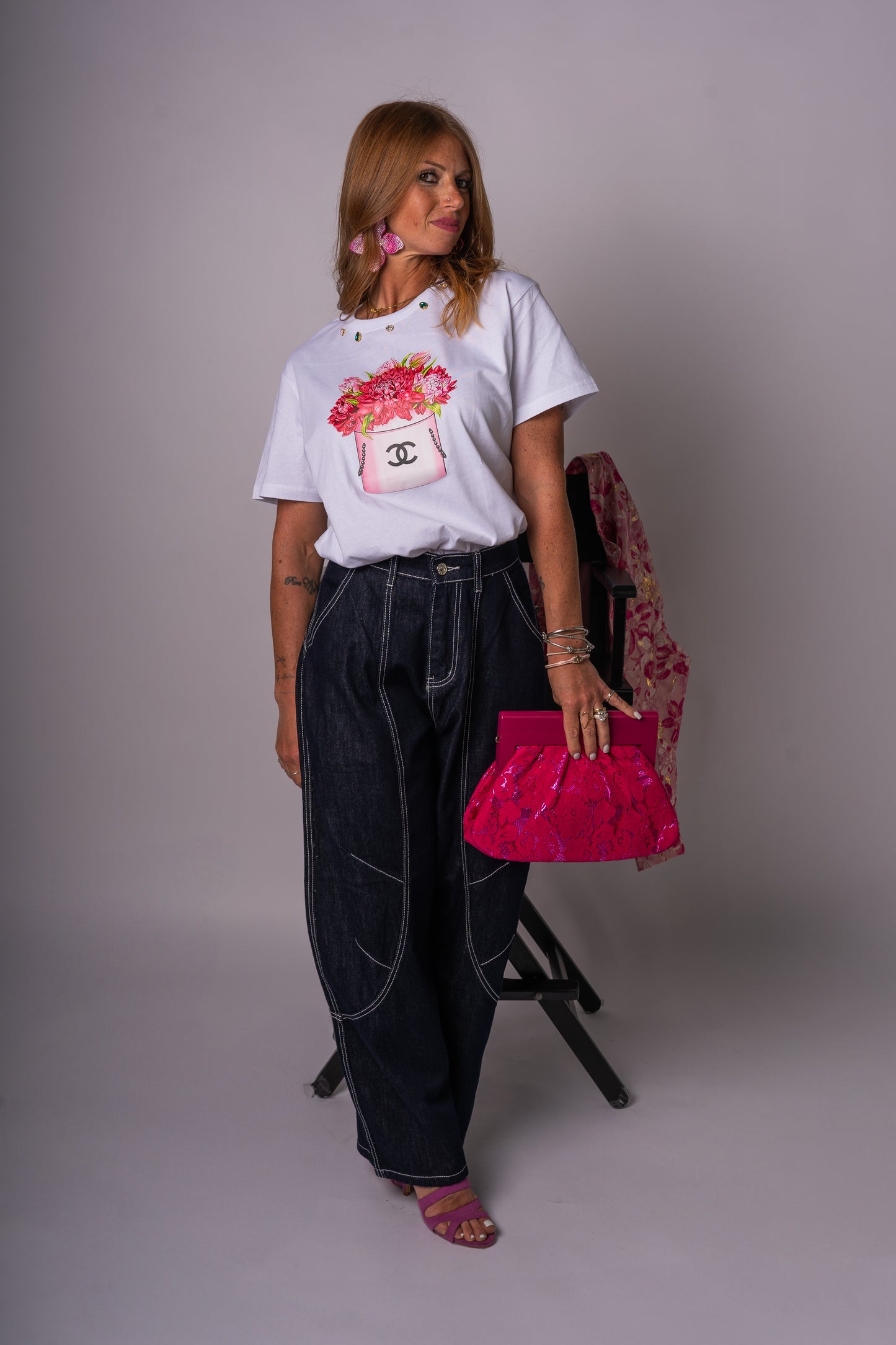 T-SHIRT BOUQUET C**NEL