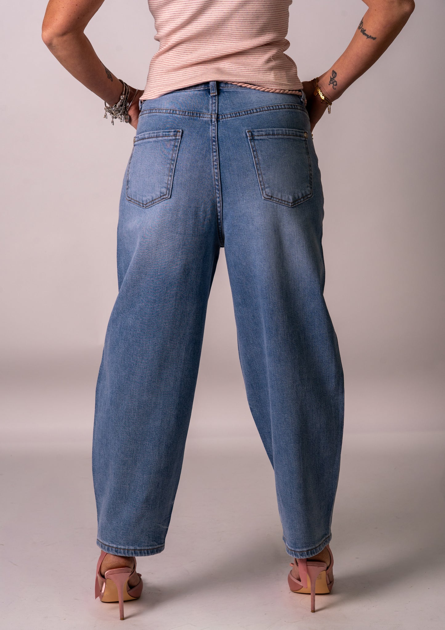 JEANS LOVE CH🖤NEL!