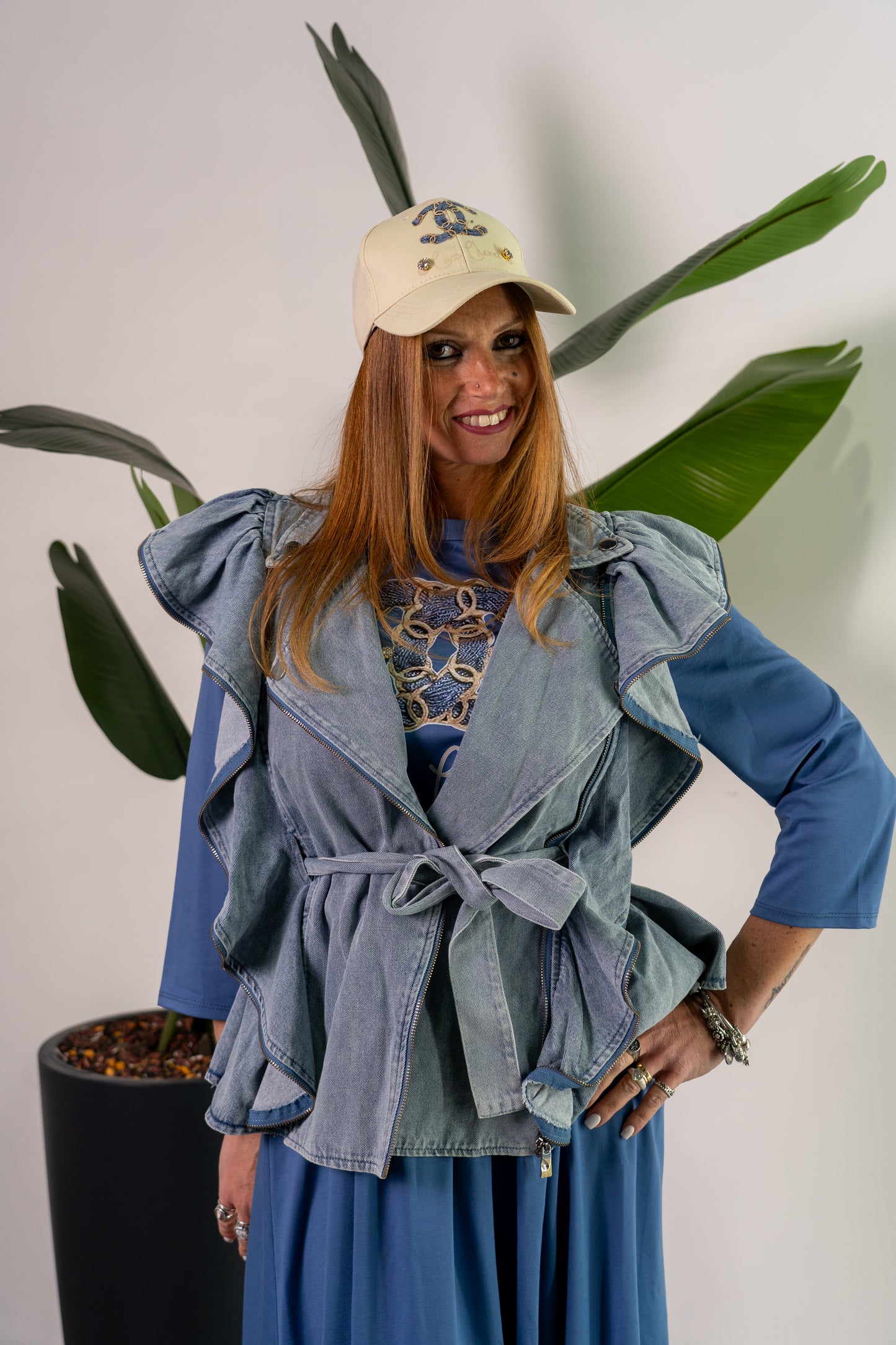 CAPPELLO "C**NEL IN DENIM"