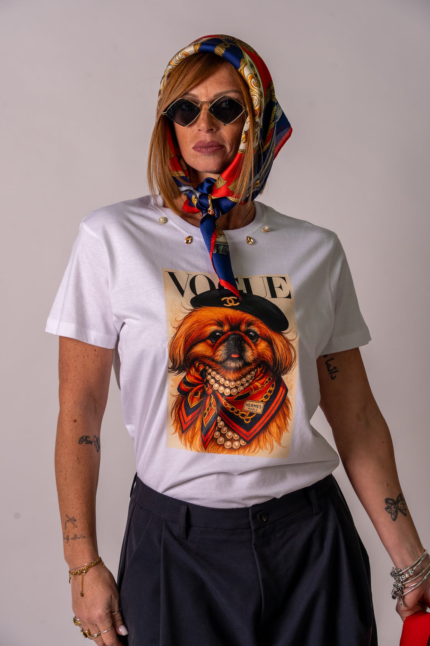 T-SHIRT “ PEKINESE CHIC”