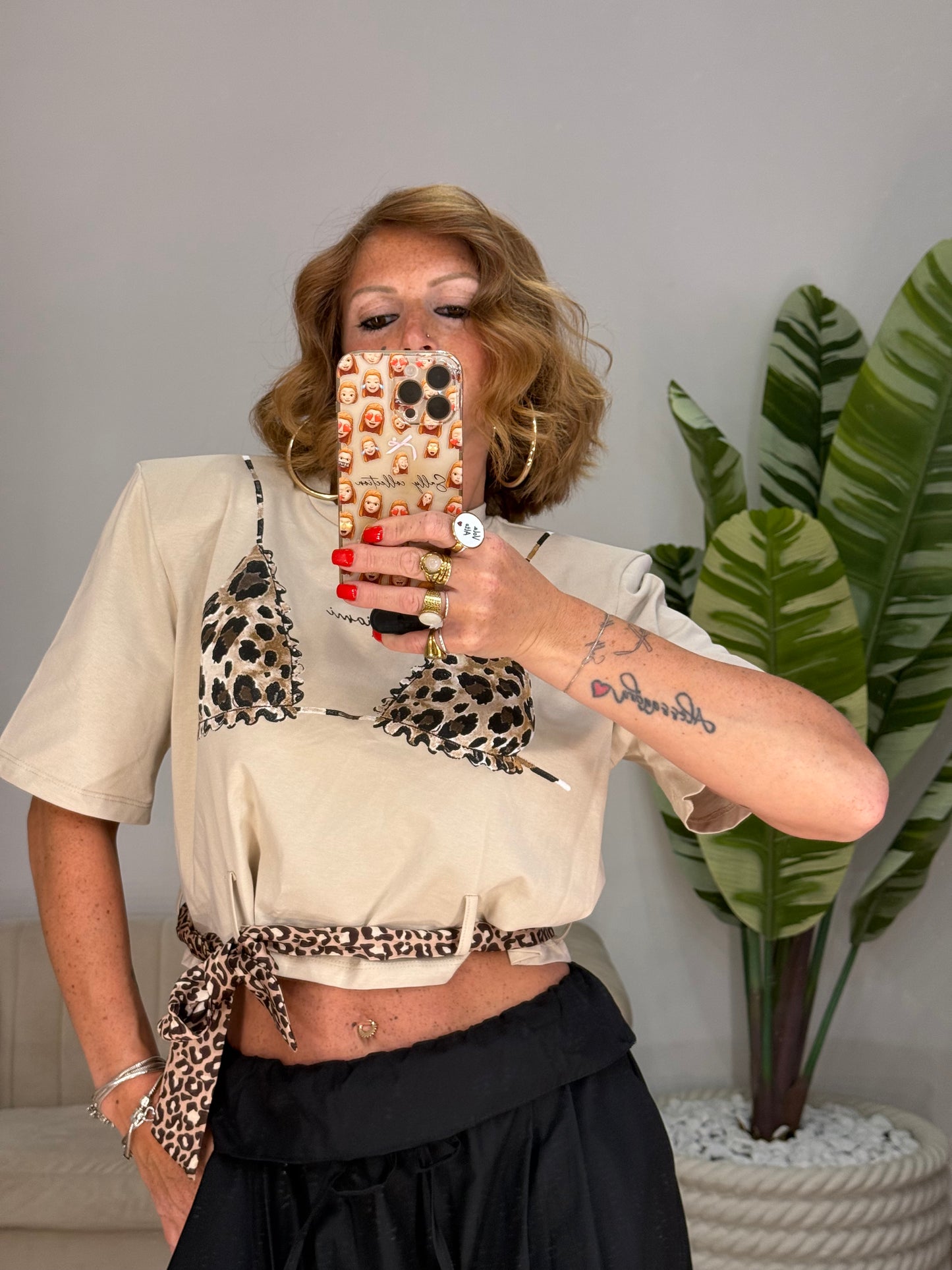 MAGLIA CROP TRIANGOLINO