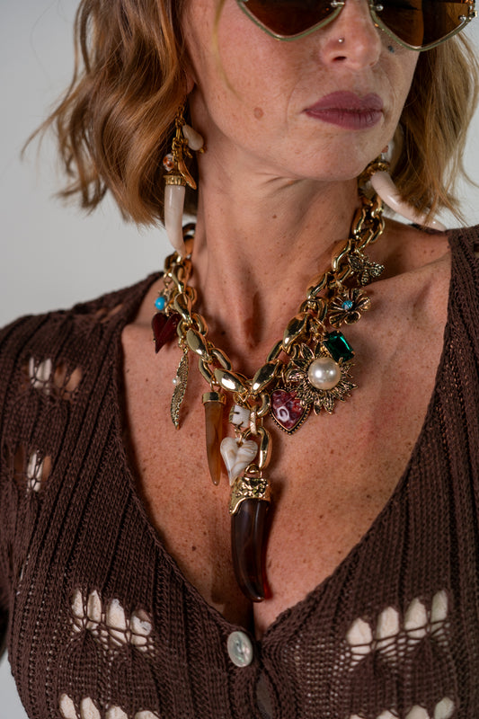 COLLANA PENDENTI CORNI, FOGLIE E CUORI!