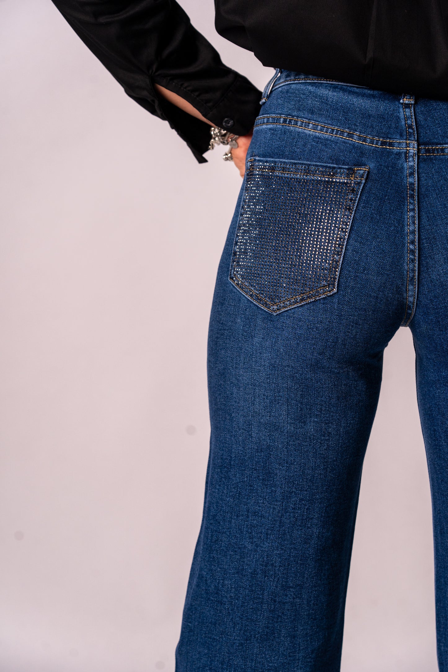 JEANS “HELLO SPANK SHINE”