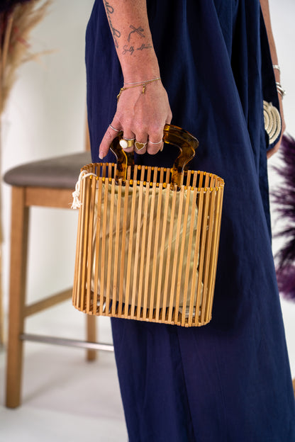 BORSA IN LEGNO SUPERPARTICOLARE!