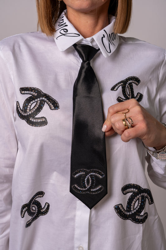 CRAVATTA C🖤NEL LA PIÙ CHIC!