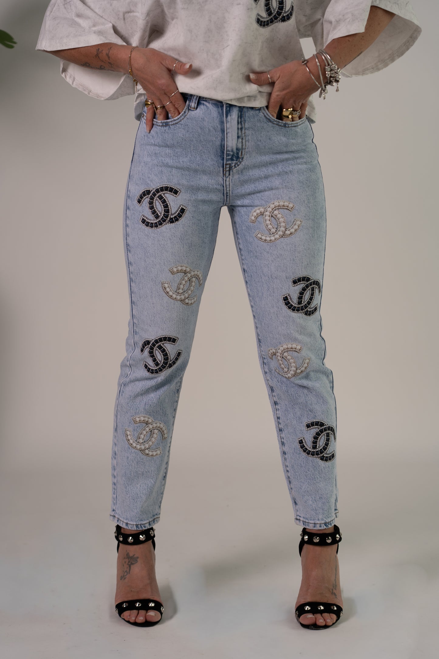 JEANS IL PIÙ BELLO C🖤NEL