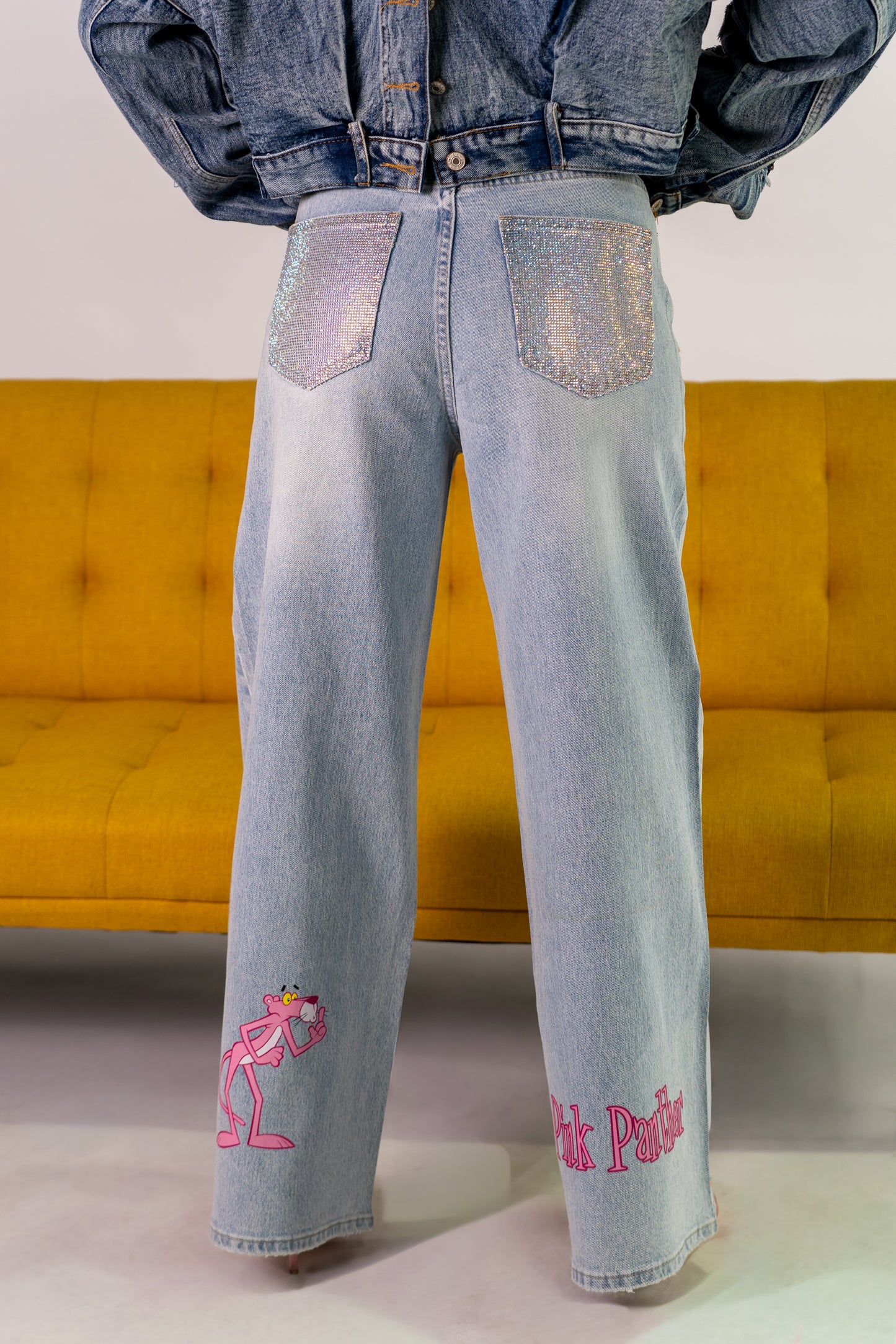 JEANS “l’intramontabile PANTERA ROSA”!