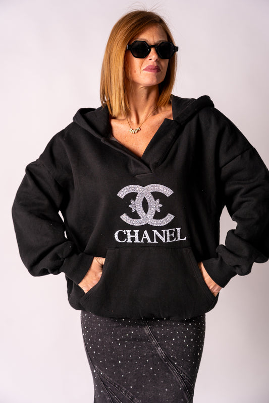 FELPONE C**NEL CHIC!