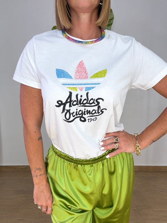 T-SHIRT ADICOLOR 🌈
