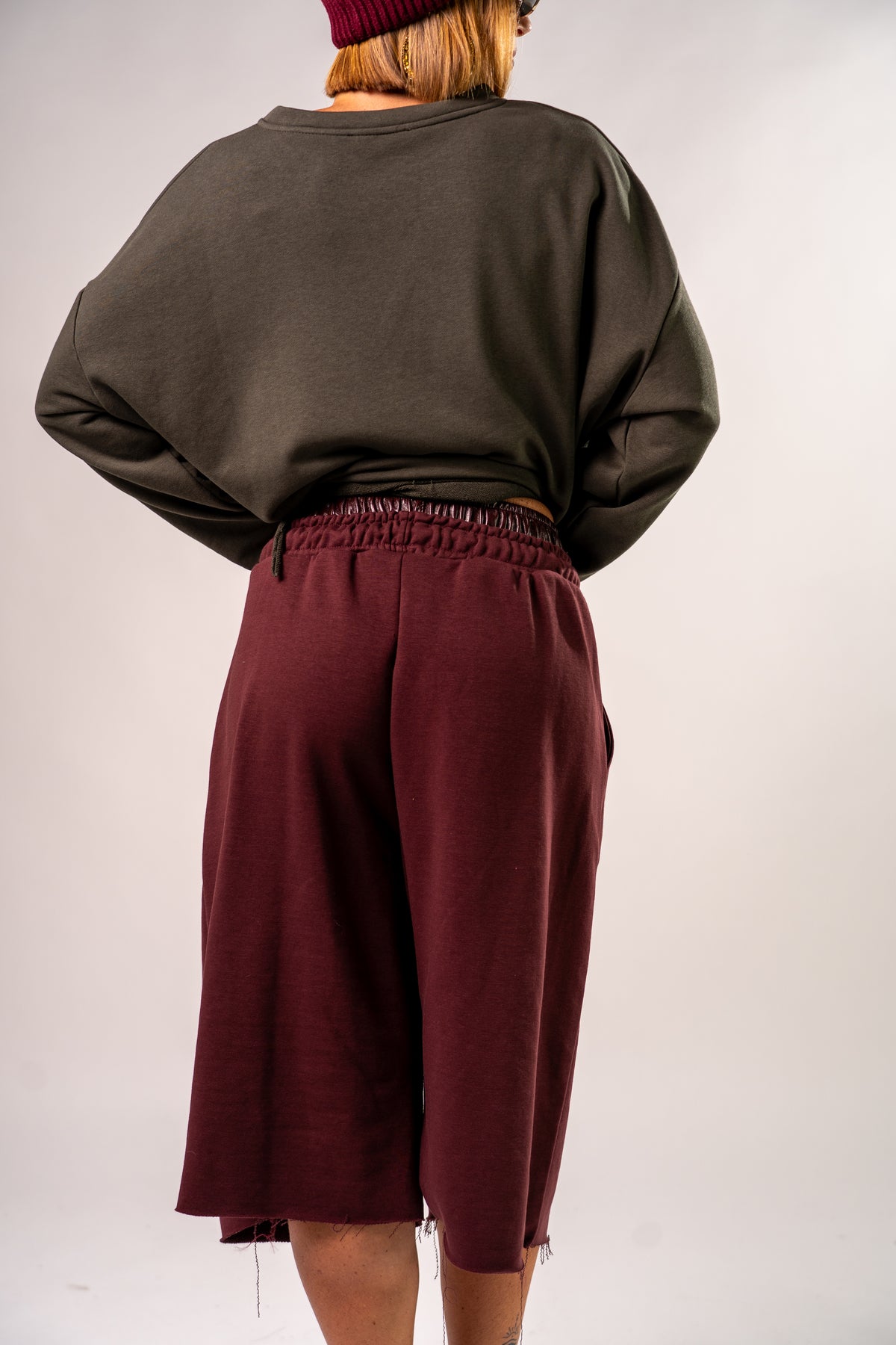 BERMUDA DOPPIO ELASTICO BORDEAUX!